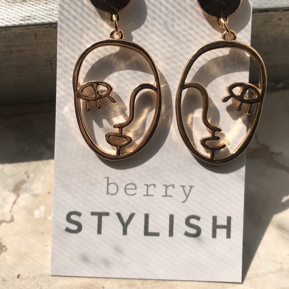 Hallow Abstract Face Earring - Modern Boho Style - Picture 5 of 6